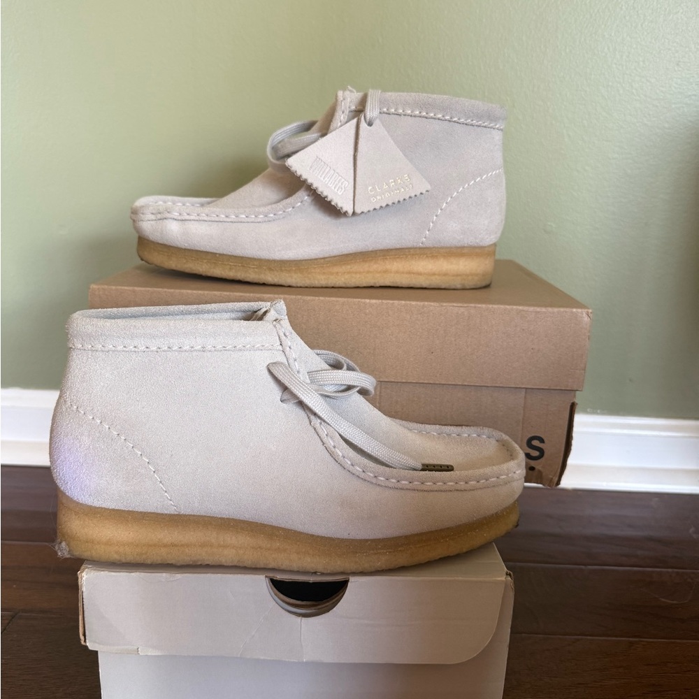 Clarks Women's Cream Suede Shoes